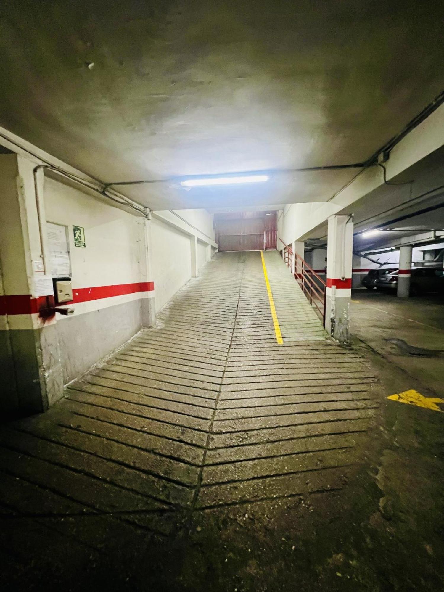 A Orillas Del Pilar Con Parking Zaragoza Exterior foto